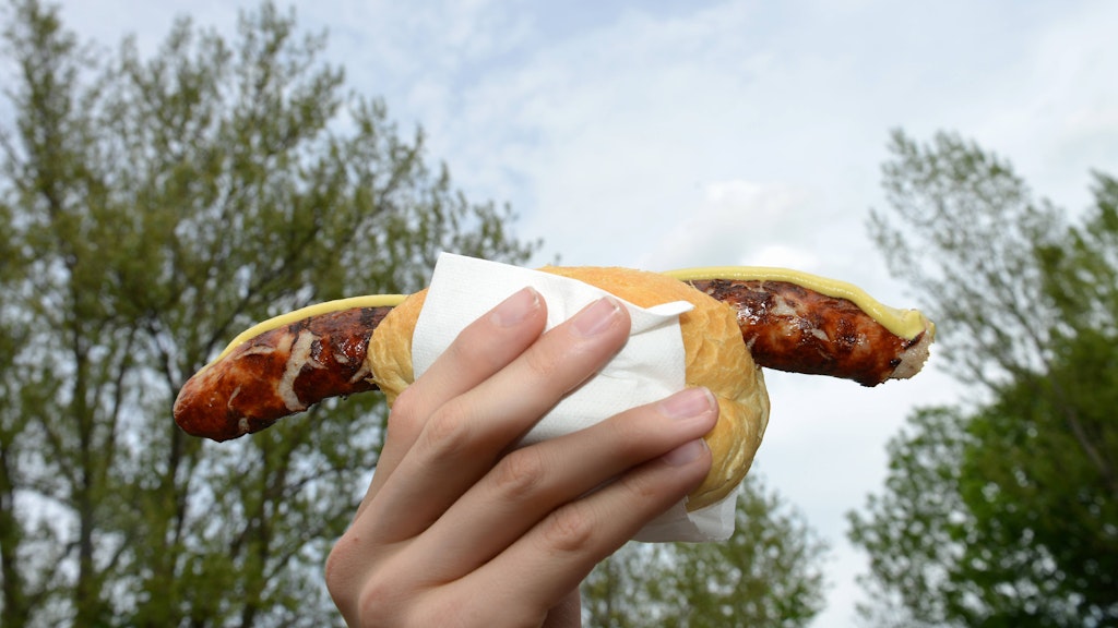 Auf eine echte Thüringer Rostbratwurst gehört Senf - und nichts anderes.