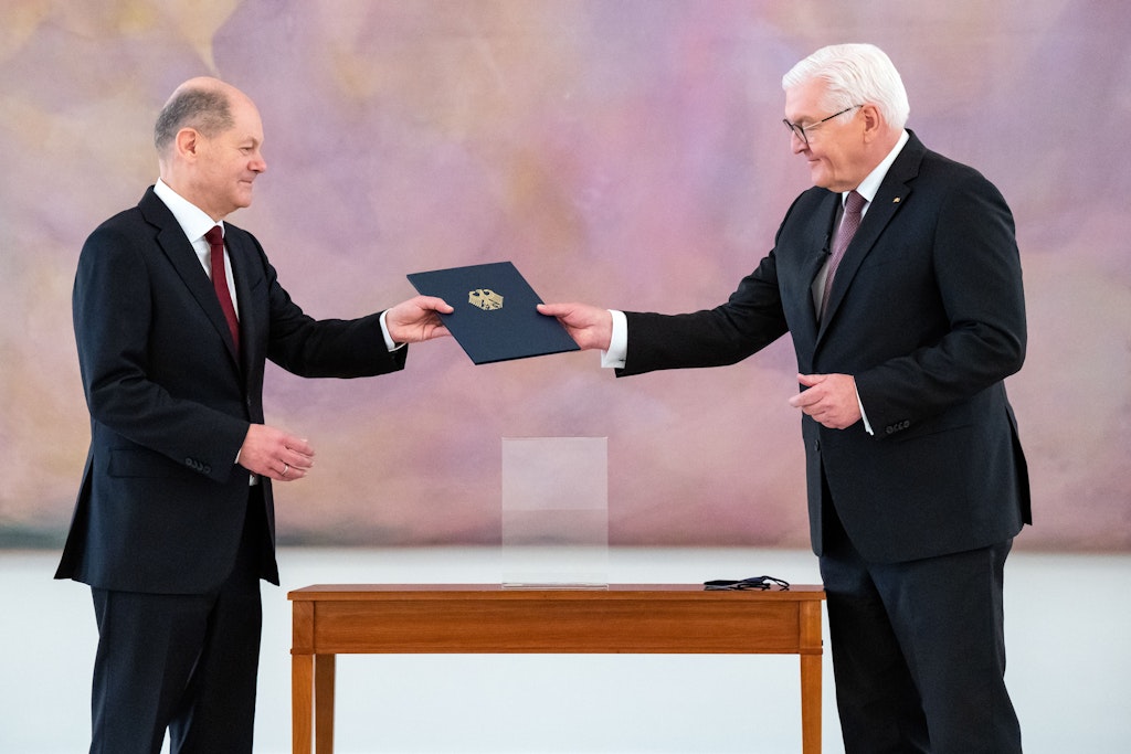 Olaf Scholz beim Bundespräsidenten in Schloss Bellevue. 