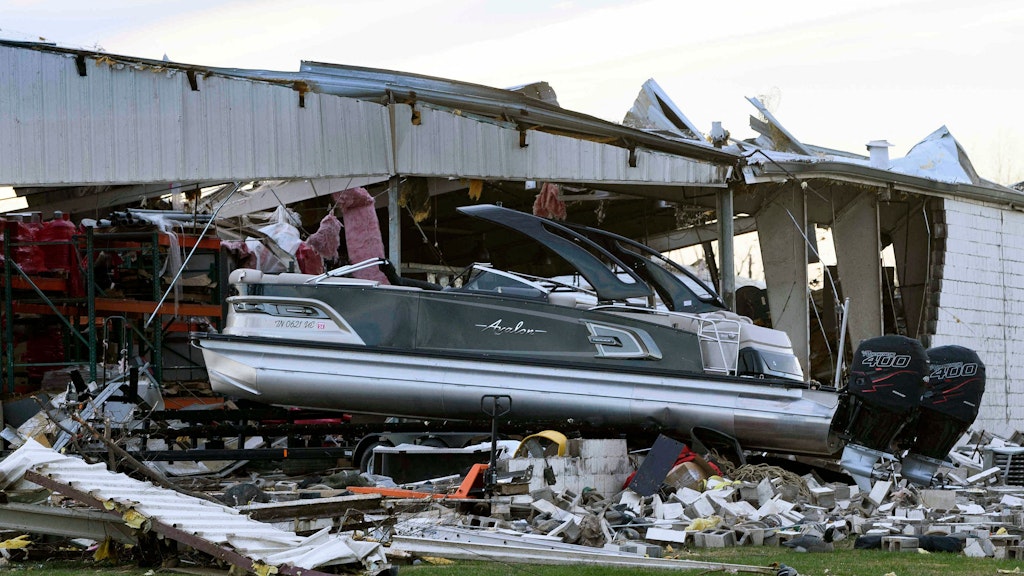Dutzende Tornados haben gigantische Zerstörungen in mehreren US-Bundesstaaten angerichtet.