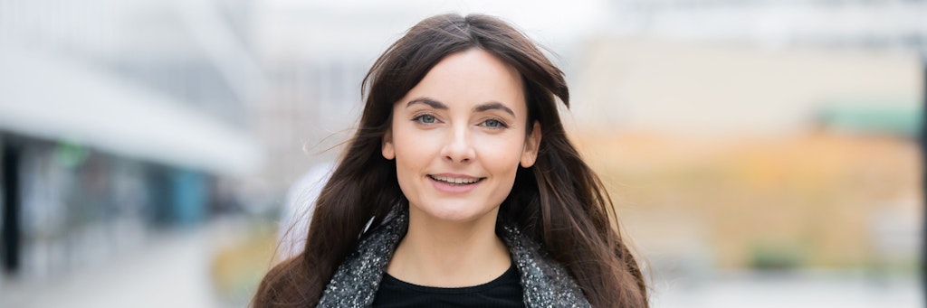 Schauspielerin Paula Schramm fordert mehr Respekt für Krankenhaus-Berufe