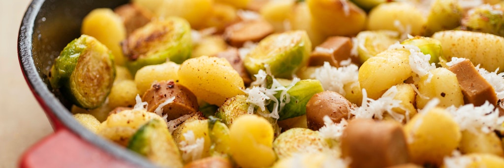 Eine Gnocchi-Pfanne mit Rosenkohl schmeckt vorzüglich.