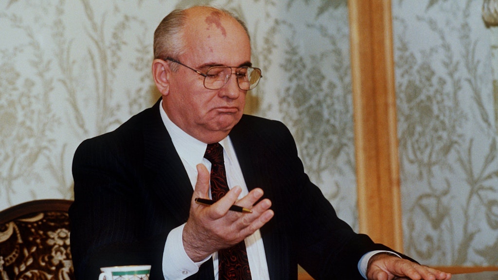  Michail Gorbatschow gab am 25. Dezember 1991 seinen Rücktritt als Präsident der Union der Sozialistischen Sowjetrepubliken (UdSSR) bekannt. 