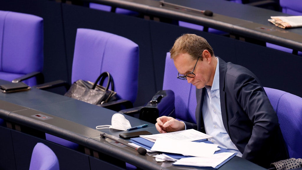 Michael Müller sitzt nun nicht mehr auf der Regierungsbank im Abgeordnetenhau, sondern auf den hinteren Bänken im Bundestag.