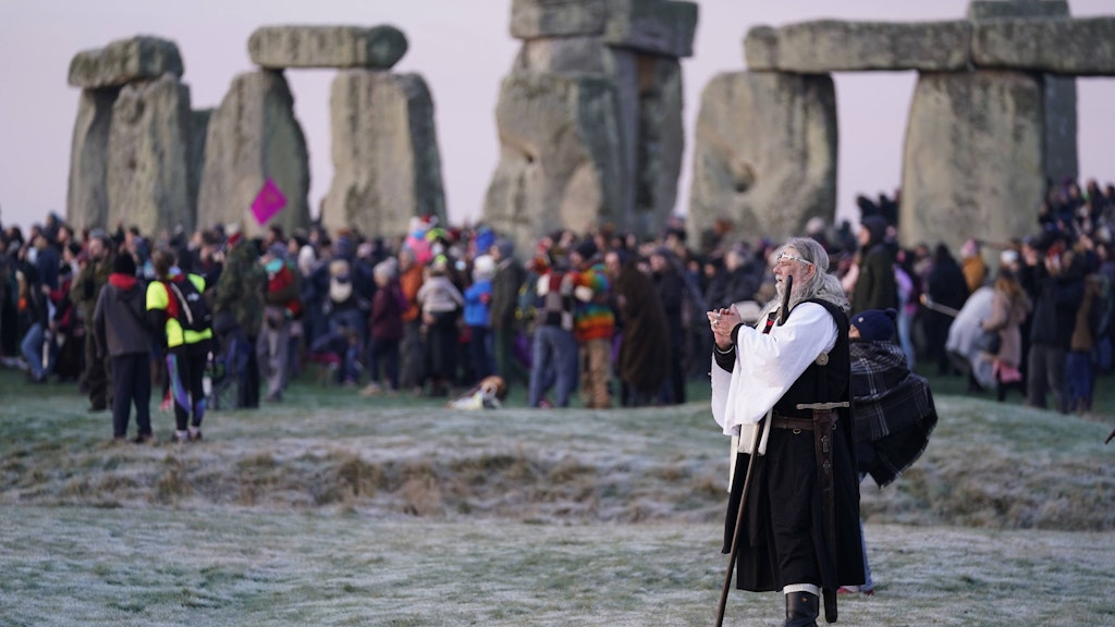Heiden, Druiden, Schaulustige – Stonehenge 2021