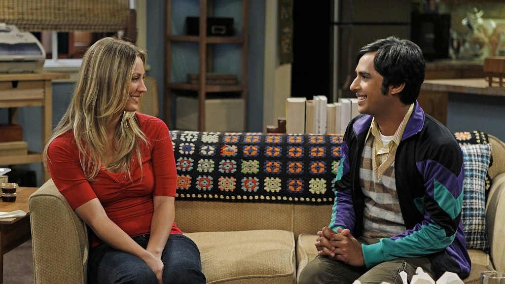 Die „Big Bang Theory“-Darsteller Penny (Kaley Cuoco) und Rajesh (Kunal Nayyar).