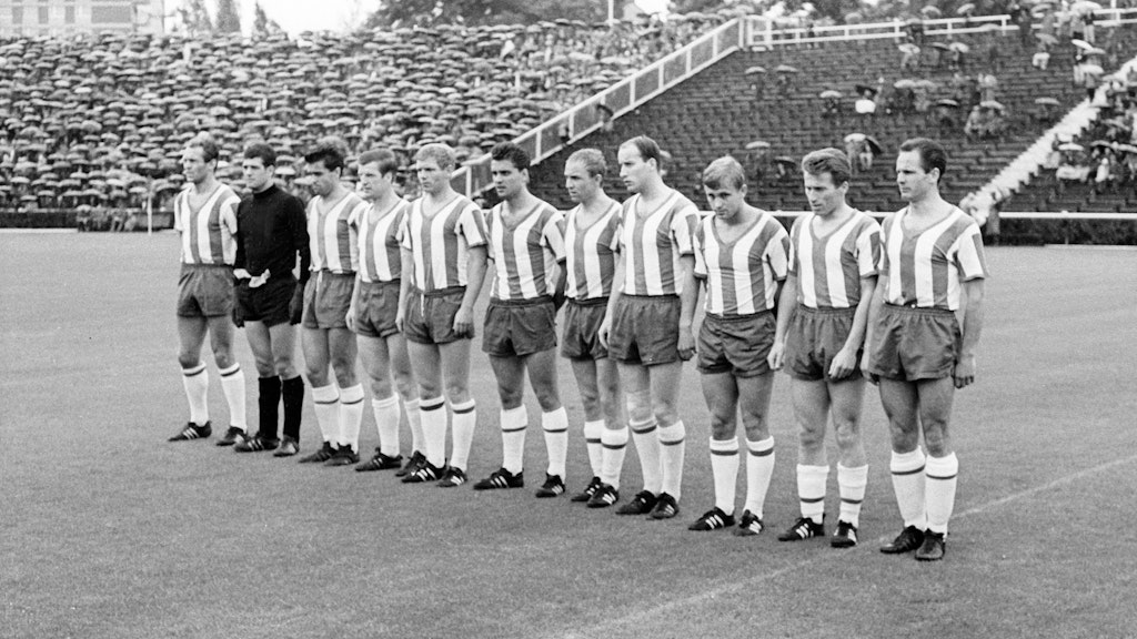 Willibert Kremer (2.v.r.) 1966 im Hertha-Dress.