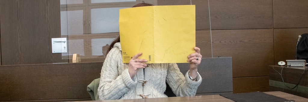Die Angeklagte Lehrerin traf im Gerichtssaal auf eine milde Richterin.