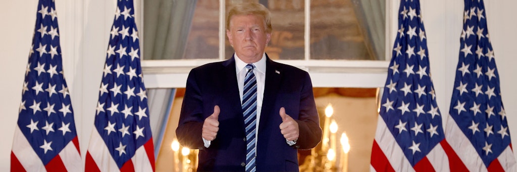 Trump nach seiner Rückkehr ins Weiße Haus. 