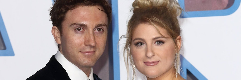 Daryl Sabara und Meghan Trainor bei einem Event in London. 