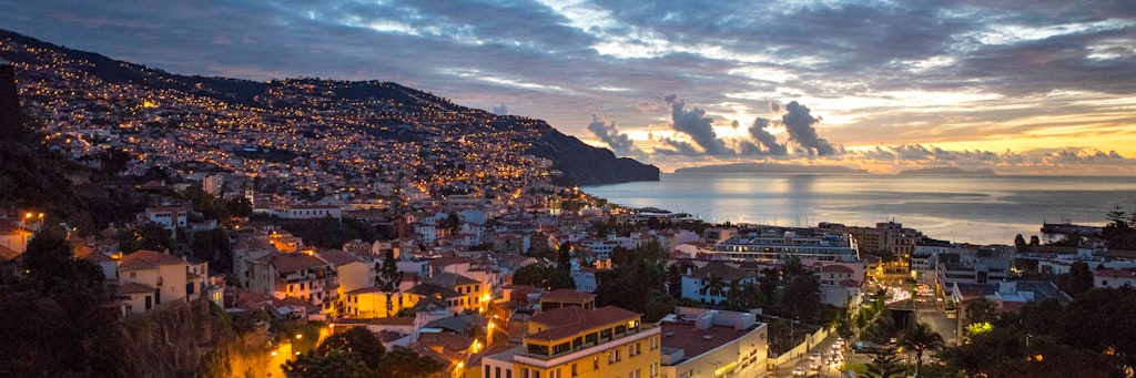 Madeira hat die Testpflicht für Reisende aufgehoben, die gegen das Coronavirus geimpft sind oder die Infektion überstanden haben.