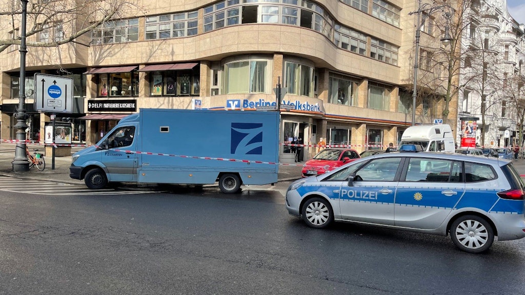 Dieser Geldtransporter wurde am Kudamm überfallen.