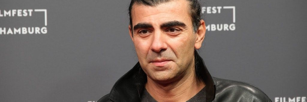 Der Regisseur Fatih Akin auf dem Roten Teppich in Hamburg.