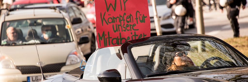 Auch in anderen deutschen Städten wurde heute gegen die Corona-Maßnahmen demonstriert, wie hier in Hamburg. 