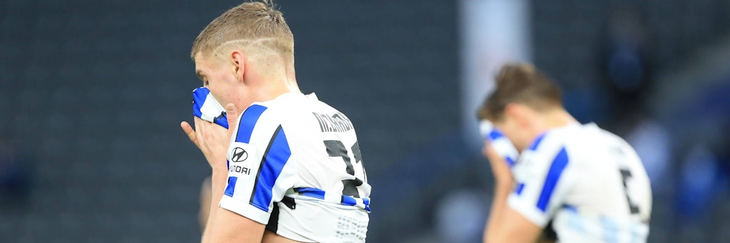 Marton Dardai machte als Innenverteidiger ein starkes Startelf-Debüt und war trotzdem nach dem 0:3 gegen Leipzig bitter enttäuscht.