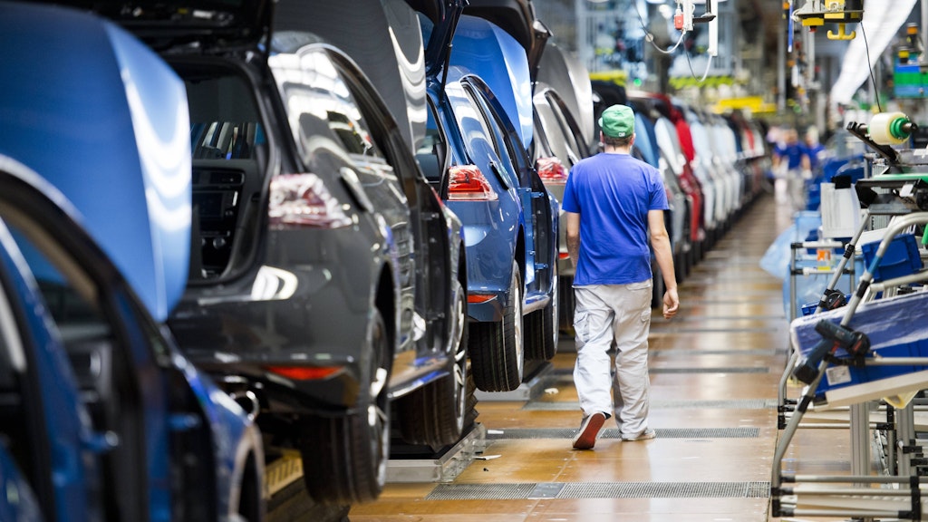 2016 stand die Produktion von VW in Wolfsburg still – Autos ohne Sitze oder Getriebe kann man nicht verkaufen ...