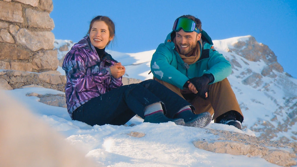 Das Date mit Bachelor Niko im Schnee begeistert vor allem Kandidatin Esther.