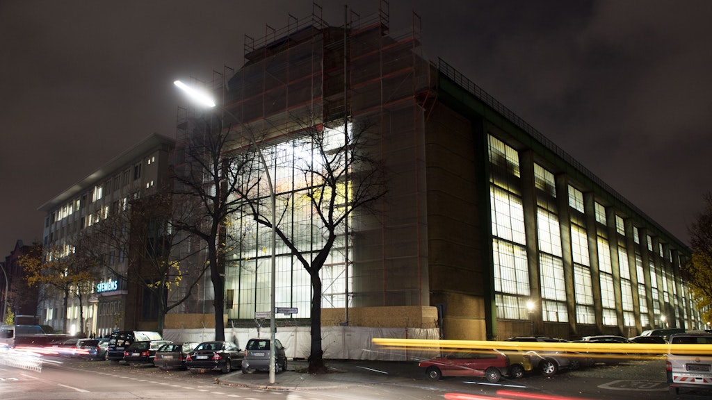 Schon 2017 gab es Auseinandersetzungen um den Abbau von Arbeitsplätzen im Gasturbinenwerk Huttenstraße, dessen Gebäude eine Architektur-Ikone ist.