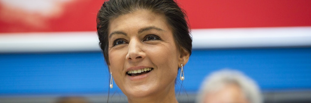 Die Linke-Politikerin Sahra Wagenknecht sagt in einem aktuellen Interview: „Wer bestimmte Meinungen nicht teilt, ist deshalb noch lange kein Nazi, der gecancelt werden muss.“
