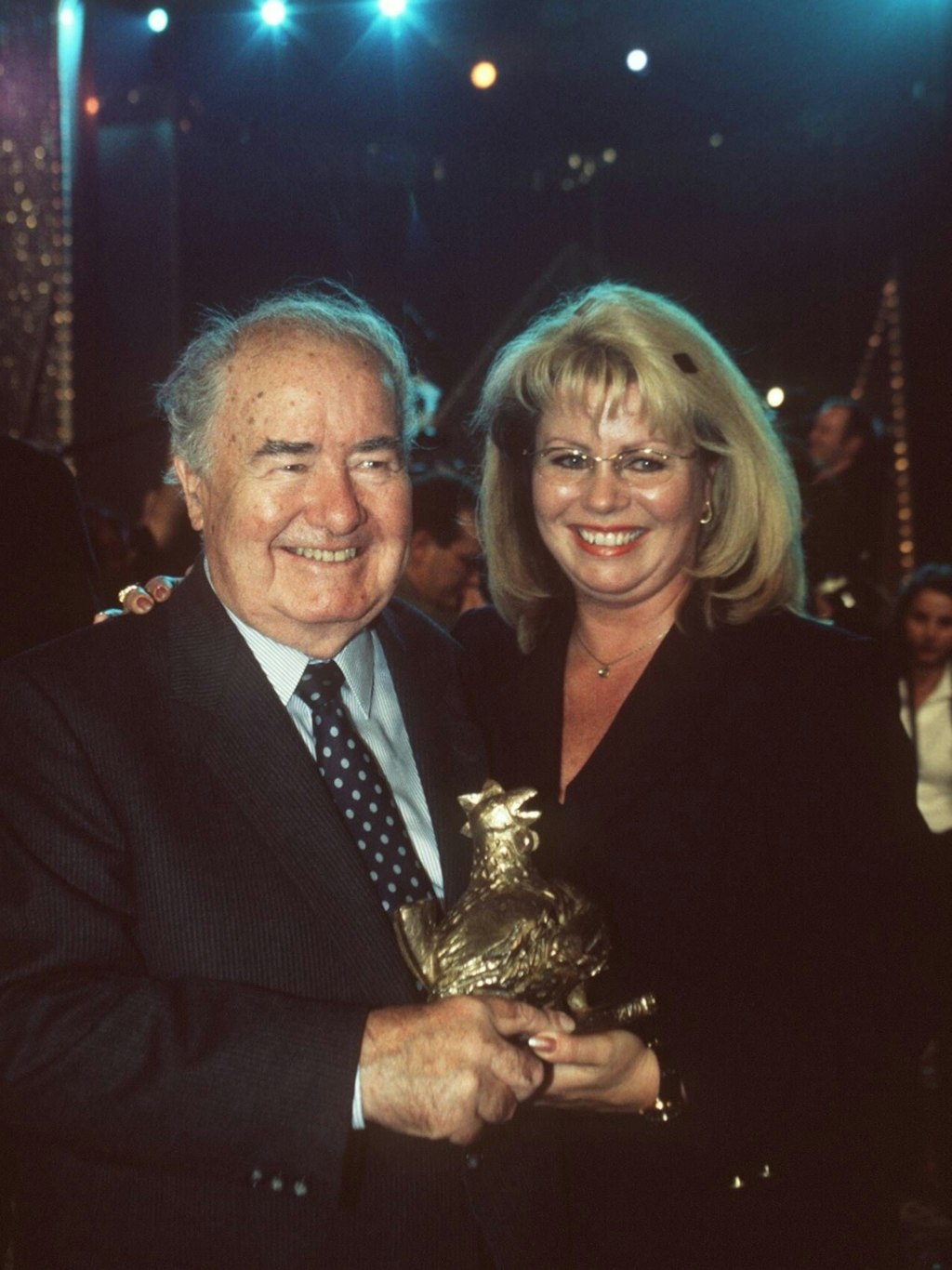 Heinz Quermann mit Tochter Petra Werner bei der Verleihung der Goldenen Henne 2000 im Friedrichstadt-Palast in Berlin.