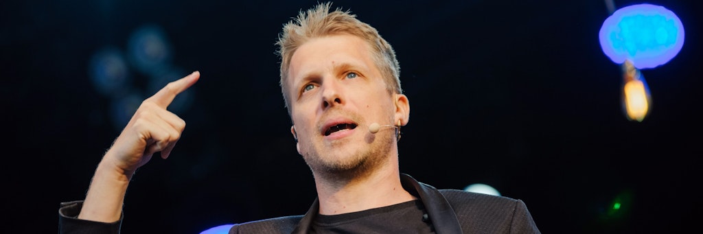 Zofft sich gerne mit Michael Wendler – und dessen Vater: Oliver Pocher.