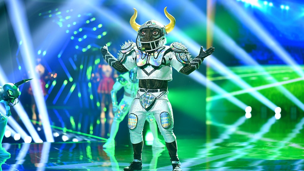 Auch der Stier ist bei „The Masked Singer“ noch im Rennen - aber wer steckt im Kostüm?