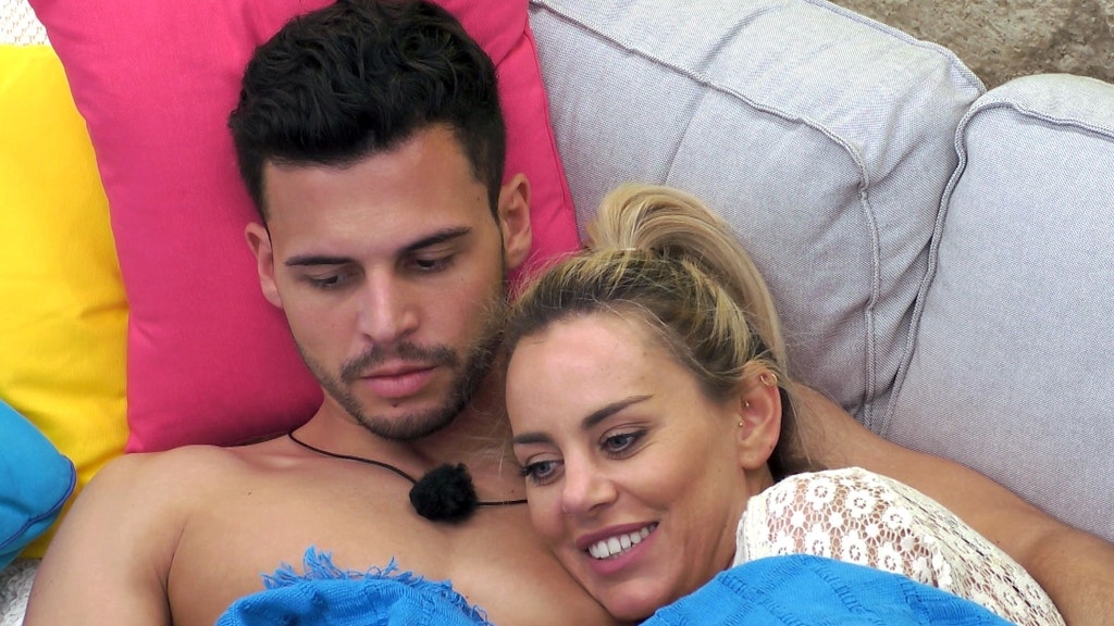Sind sich durchaus schon näher gekommen in der „Love Island“-Villa: Dennis und Nicole