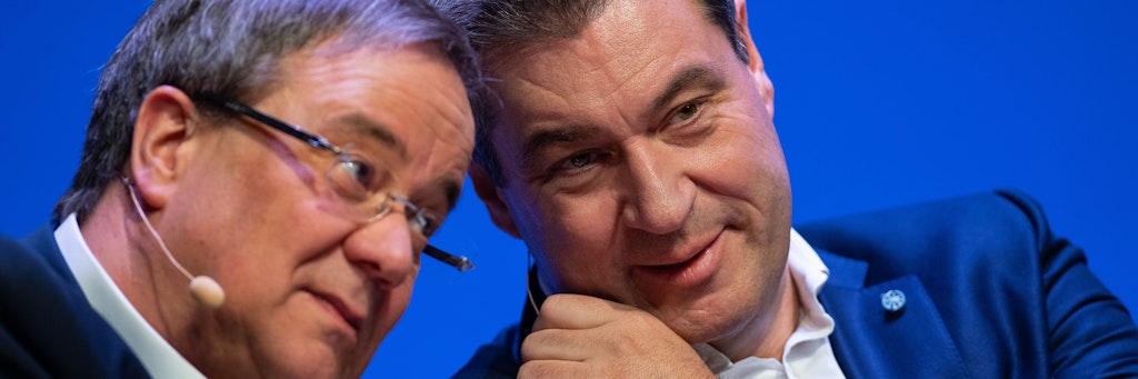 CDU-Chef Armin Laschet (l.) und Bayerns Landeschef Markus Söder (CSU) bemühen sich für die Union um Schadensbegrenzung.