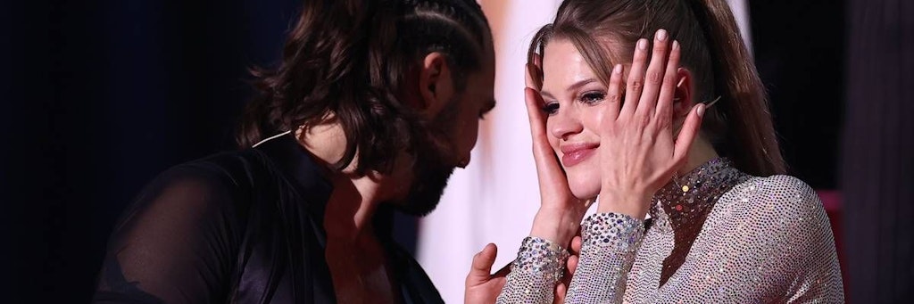 Model Kim Riekenberg und Profitänzer Pasha Zvychaynyy nach der Entscheidung in der zweiten Liveshow.