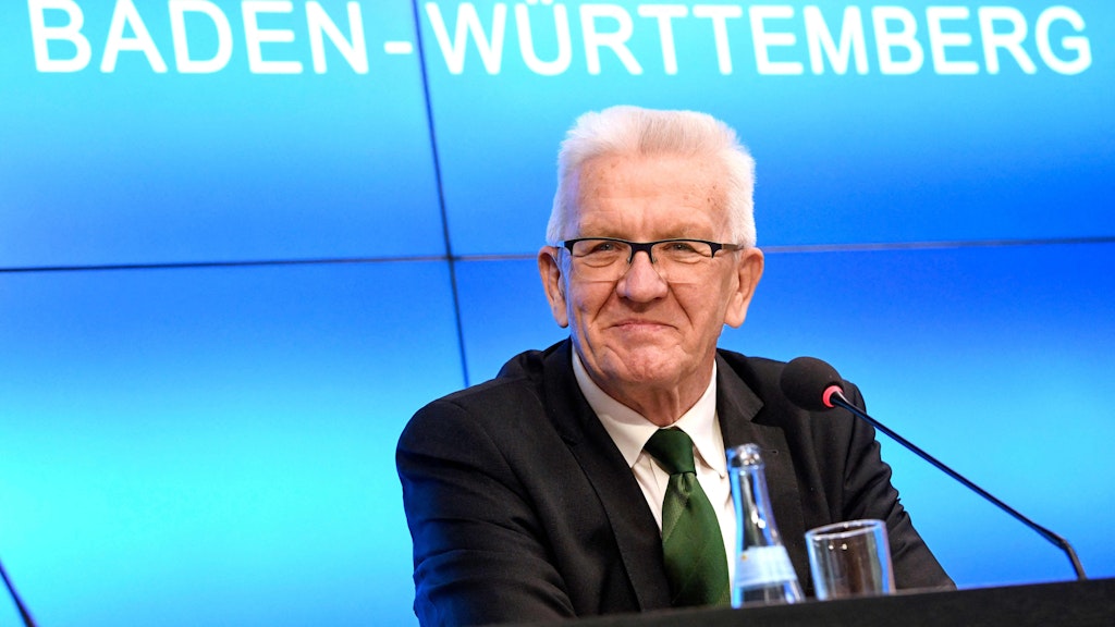 Baden-Württembergs Landeschef Winfried Kretschmann (Grüne) kann laut Umfragen in Stuttgart weiterregieren.