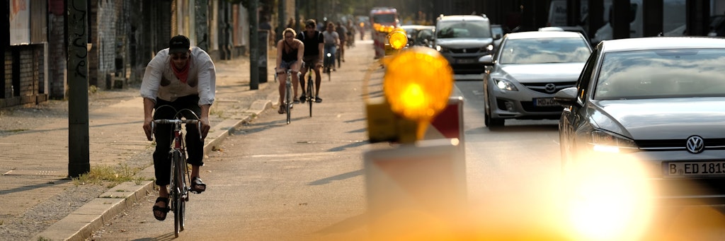 Dieser Pop-Up-Radweg auf der Glitschiger Straße in Kreuzberg wird jetzt dauerhaft als solcher eingerichtet.<br>