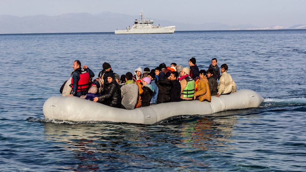 In Schlauchbooten versuchen Flüchtlinge, die EU zu erreichen.
