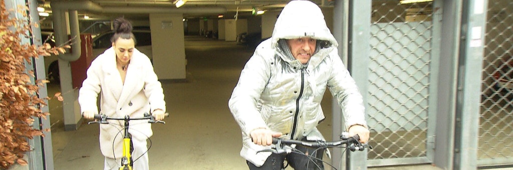 Willi Herren und Tochter Alessia lassen das Auto stehen und fahren mit dem Rad.