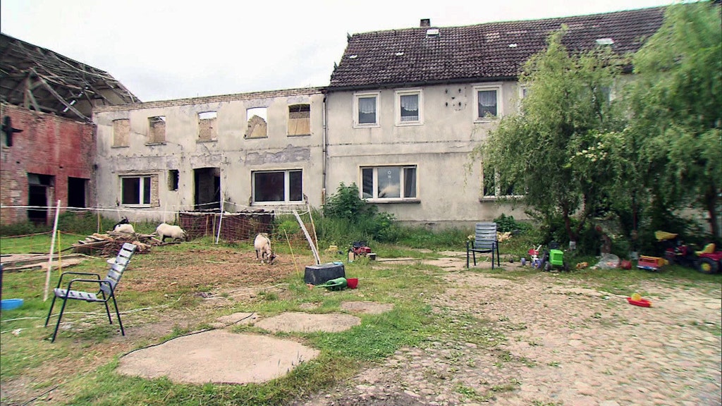 Auch komplette Ruinen wie hier werden bei „Die Schnäppchenhäuser - Der Traum vom Eigenheim“ präsentiert.