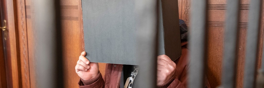 Joachim H. (54) auf der Anklagebank.