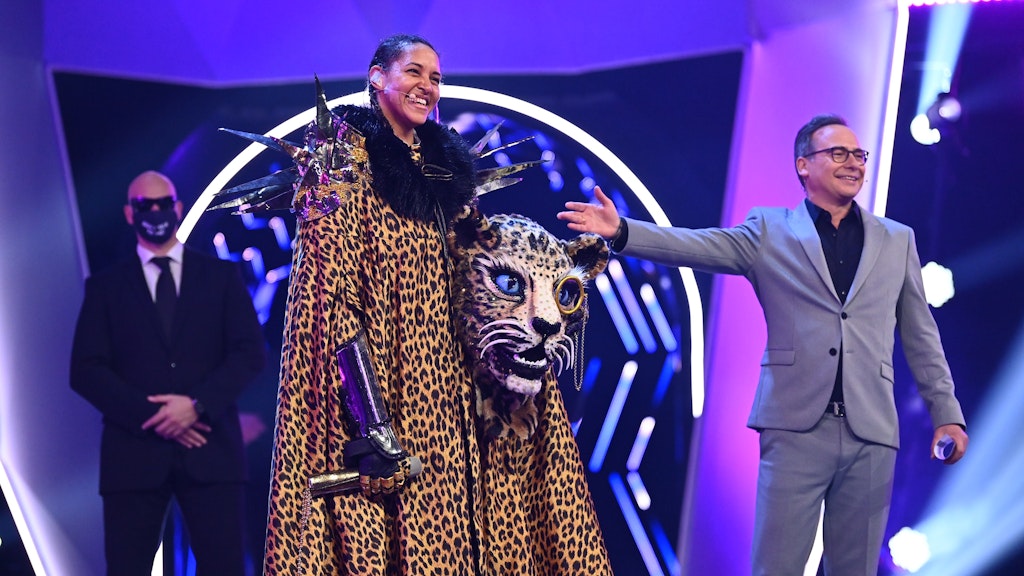 Im Leoparden-Kostüm steckte bei „The Masked Singer“ Sängerin Cassandra Steen.