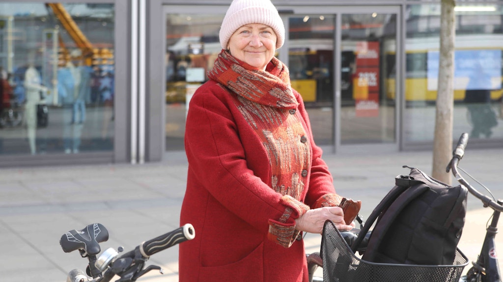 Heidi Voigtberger (70) aus Lichtenberg: „Ich bin froh, dass die Kanzlerin sich zur Kehrtwende entschieden hat.“