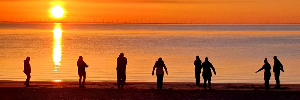 Tägliche Atemtherapie am Strand der Insel Föhr – so fing die Long-Covid-Reha jeden Morgen an. 