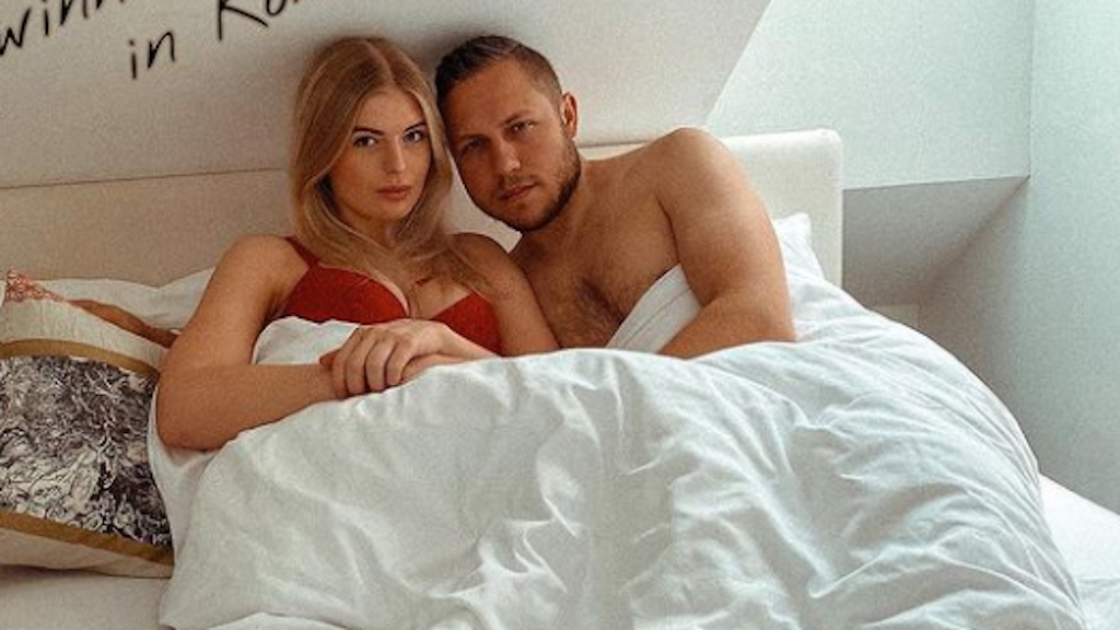 Was geht da im Bett von Patrick Romer und Antonia Hemmer aus „Bauer sucht Frau“?