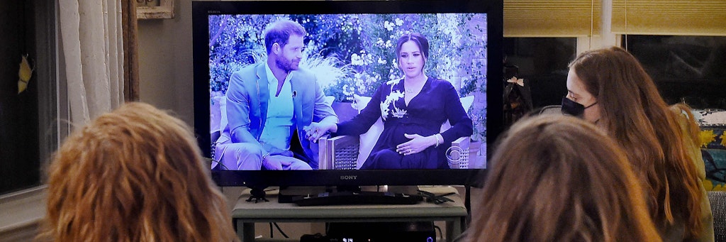 Zahlreiche Menschen schauten das Interview von Harry und Meghan gemeinsam im Fernsehen.