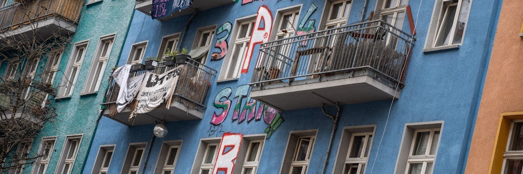 Das Haus in der Rigaer Str. 94 ist teilweise besetzt.