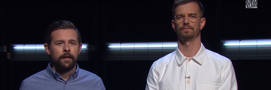 Joko und Klaas bei der Anmoderation ihrer 15-Minuten-Sendung, die dann bis tief in die Nacht ging.