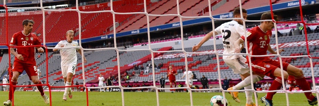 Der Schuss ins Glück: Unions Marcus Ingvartsen trifft zum 1:1 bei den Bayern.