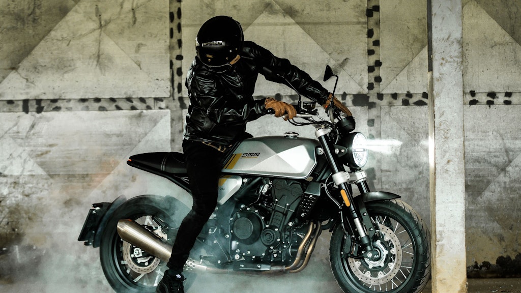 Dampfmacher: Die 500 Crossfire von Brixton. 