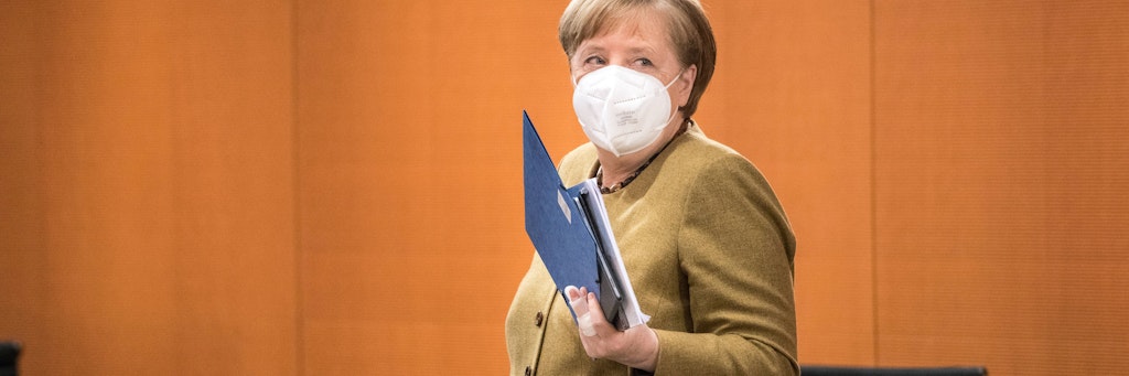 Im Kabinett setzte Angela Merkel (CDU) das neue Infektionsschutzgesetz schon durch. 