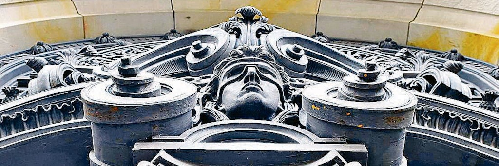 Justitia mit verbundenen Augen (Symbolbild).