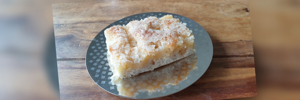 Der Butterkuchen braucht die perfekte Mischung aus Butter und Zucker.