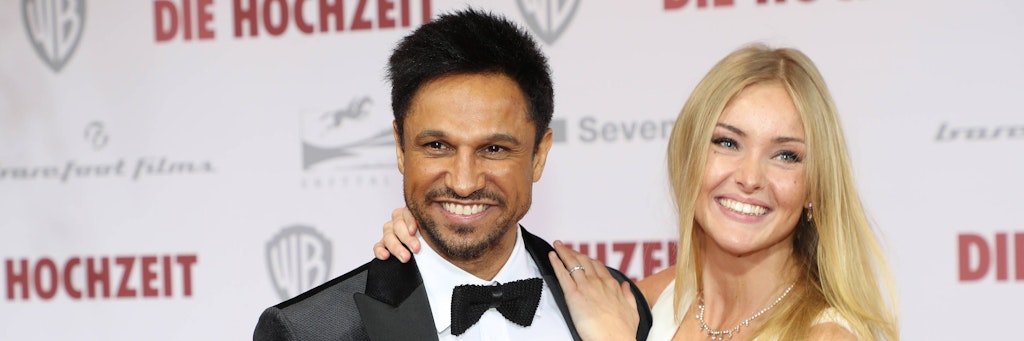 Daniel Aminati und seine Verlobte Patrice Eva Fischer bei der Premiere des Films „Die Hochzeit“