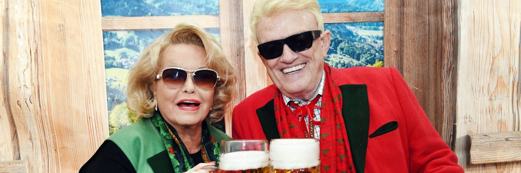 Der Volkssänger Heino und seine Hannelore haben Krach mit einem befreundeten Ehepaar