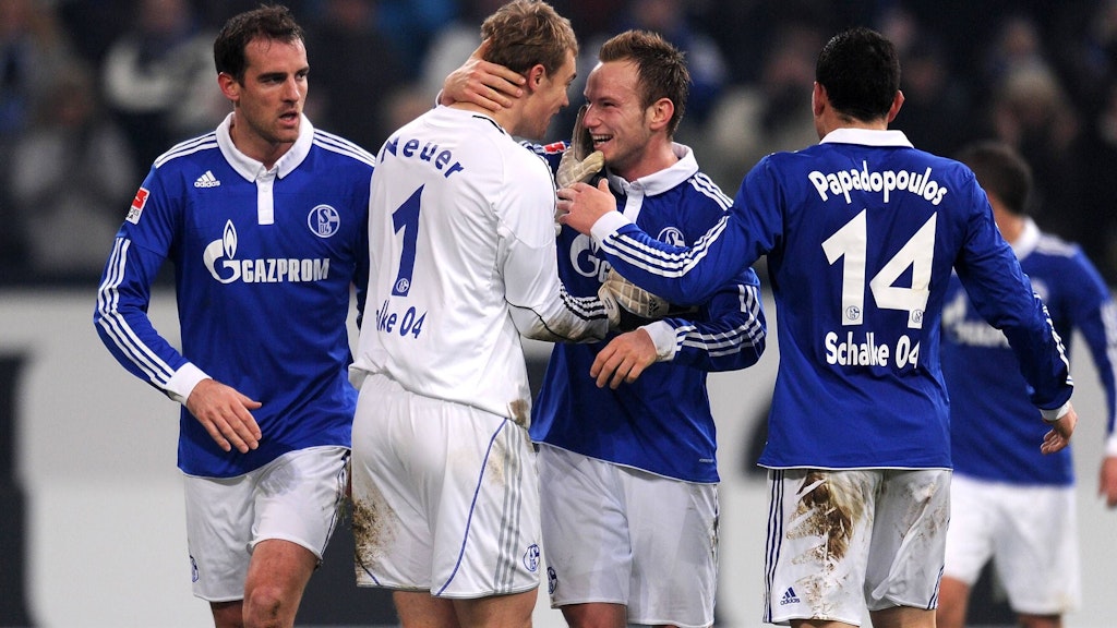 Christoph Metzelder wurde 2002 mit Borussia Dortmund Deutscher Meister, gewann 2008 mit Real Madrid die spanische Meisterschaft und 2011 mit dem FC Schalke 04 den DFB-Pokal.