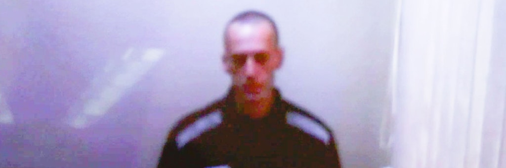 Alexej Nawalny bei der Gerichts-Anhörung per Video.